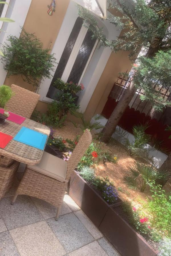 Guesthouse La Villaé Mazamet Eksteriør billede